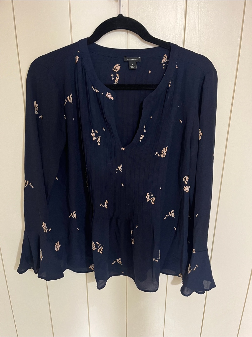 Ann Taylor Navy Floral Pintuck Split-Neck Blouse